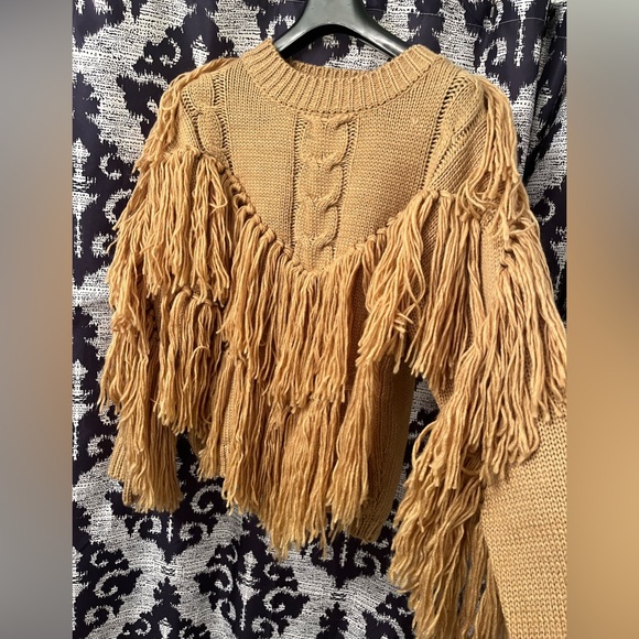 Brown Fringe sweater - Picture 5 of 6